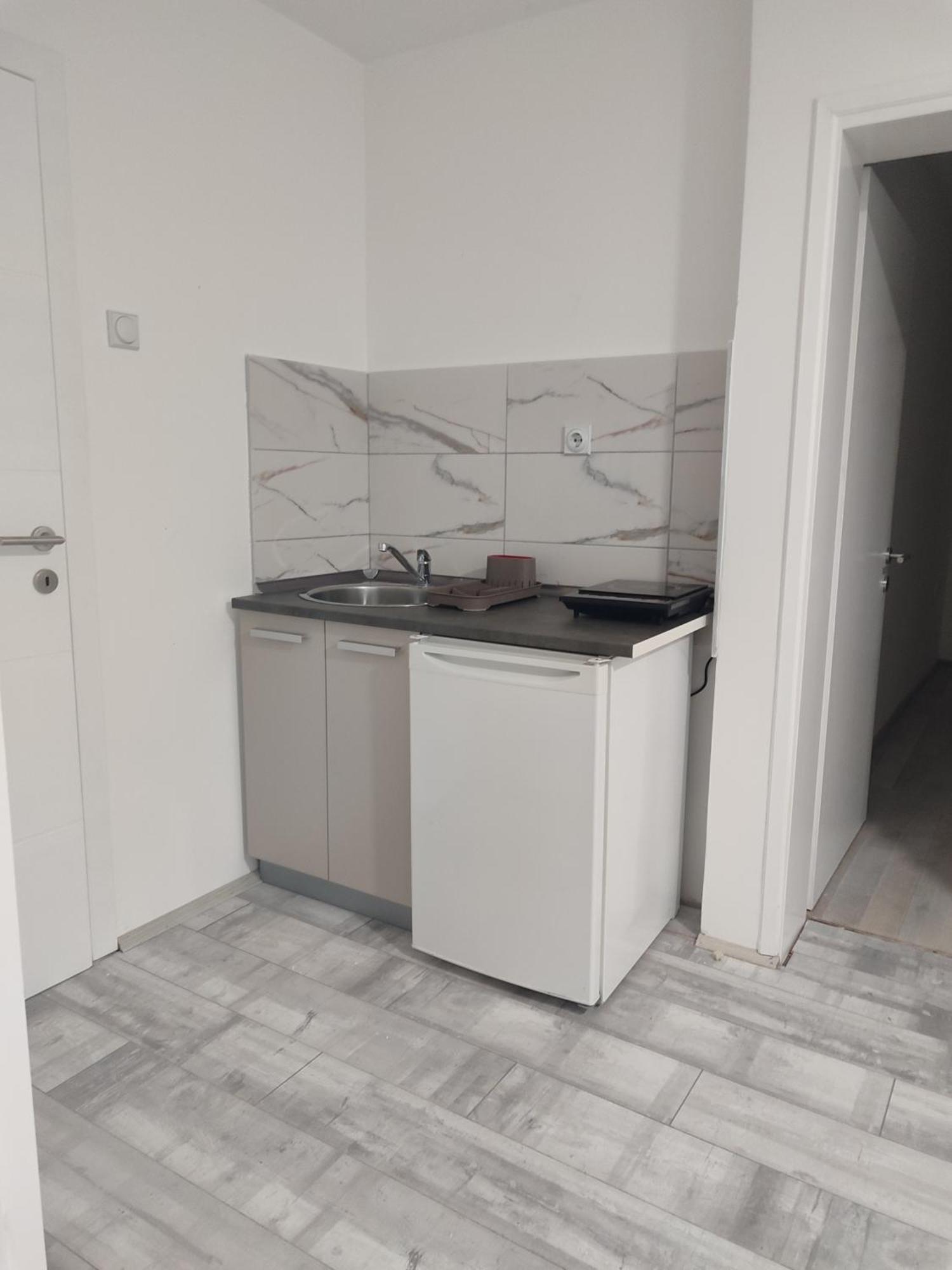 Apartmani Hub Ni Habitación foto